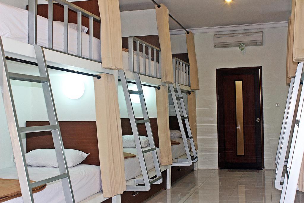 Hostel Mirah Легиан Номер фото