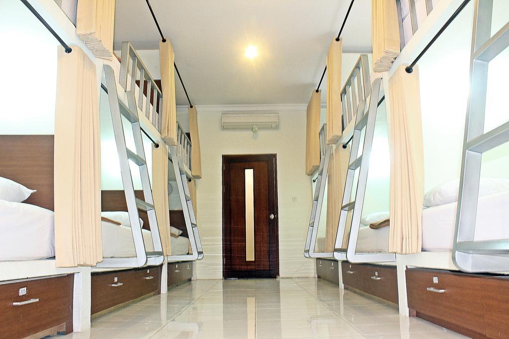 Hostel Mirah Легиан Номер фото